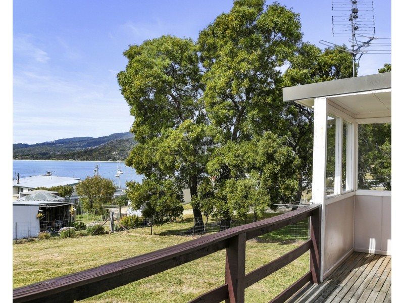 11 Noyes Road, White Beach TAS 7184