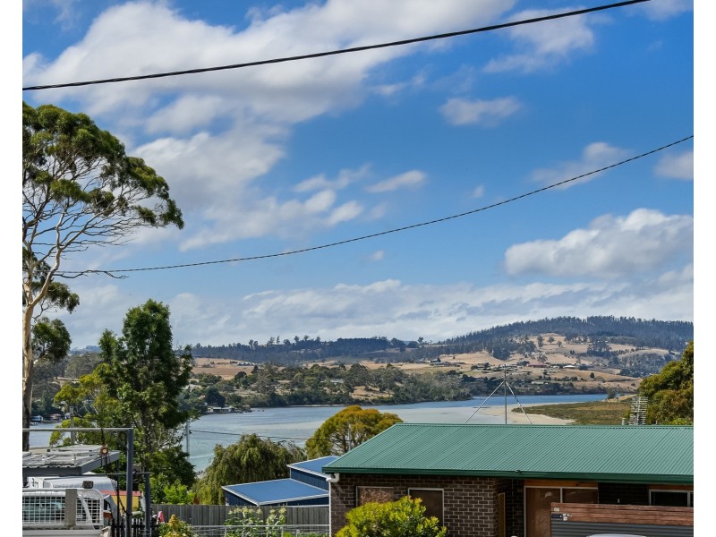 16 Little Falcon Street, Primrose Sands TAS 7173