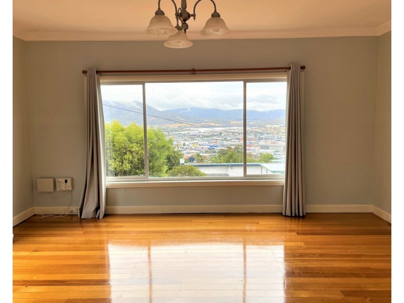 8 Beverley Grove, West Moonah TAS 7009