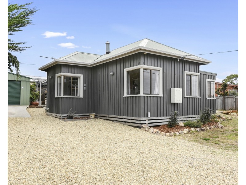 18 Esplanade, Carlton River TAS 7173