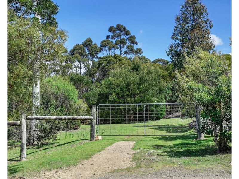 192 Pirates Bay Drive, Eaglehawk Neck TAS 7179
