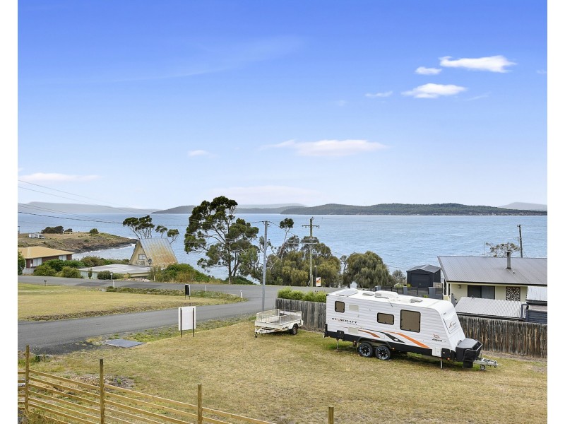 4 Norfolk Crescent, Primrose Sands TAS 7173