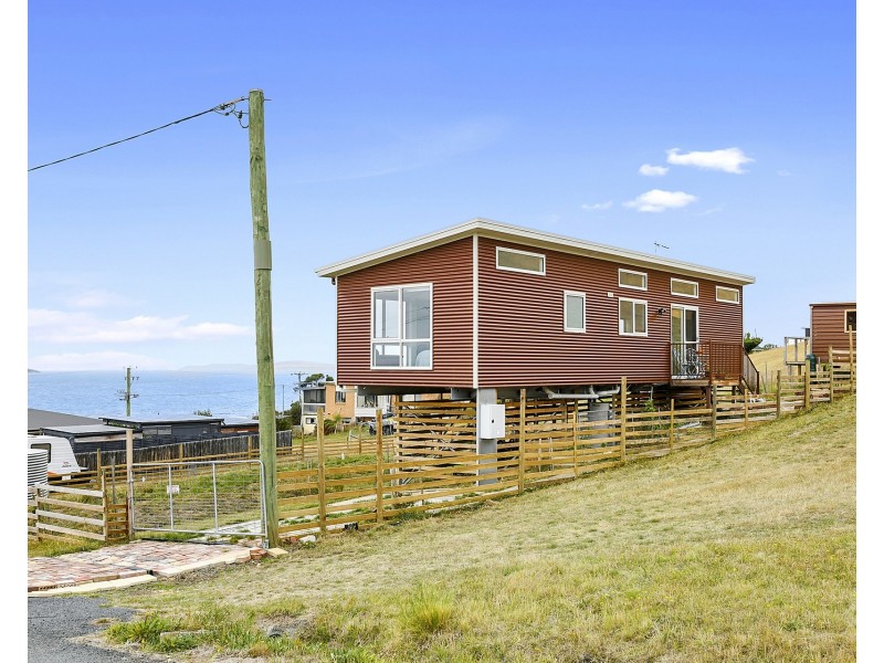 4 Norfolk Crescent, Primrose Sands TAS 7173