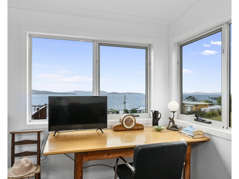 4 Norfolk Crescent, Primrose Sands TAS 7173