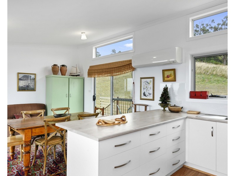 4 Norfolk Crescent, Primrose Sands TAS 7173