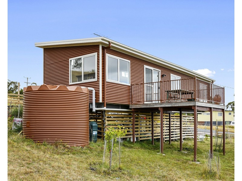 4 Norfolk Crescent, Primrose Sands TAS 7173