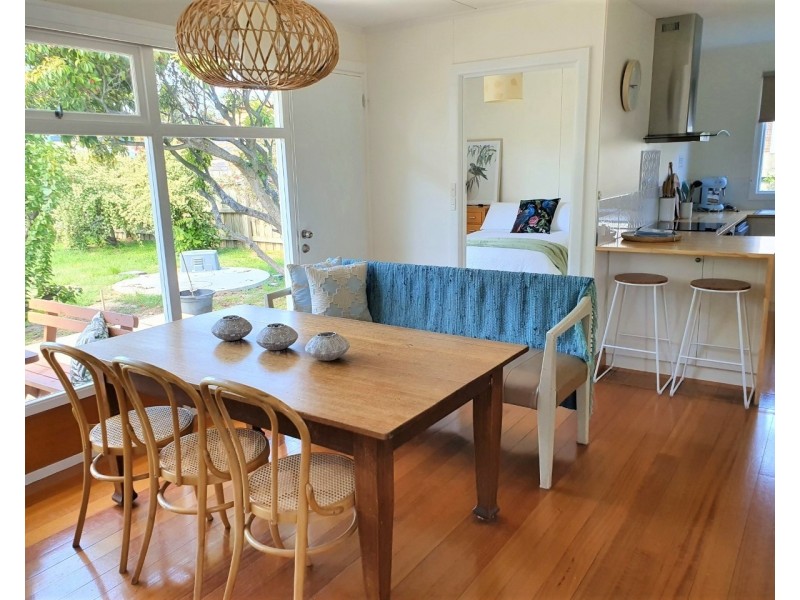 10 Seventh Avenue, Dodges Ferry TAS 7173