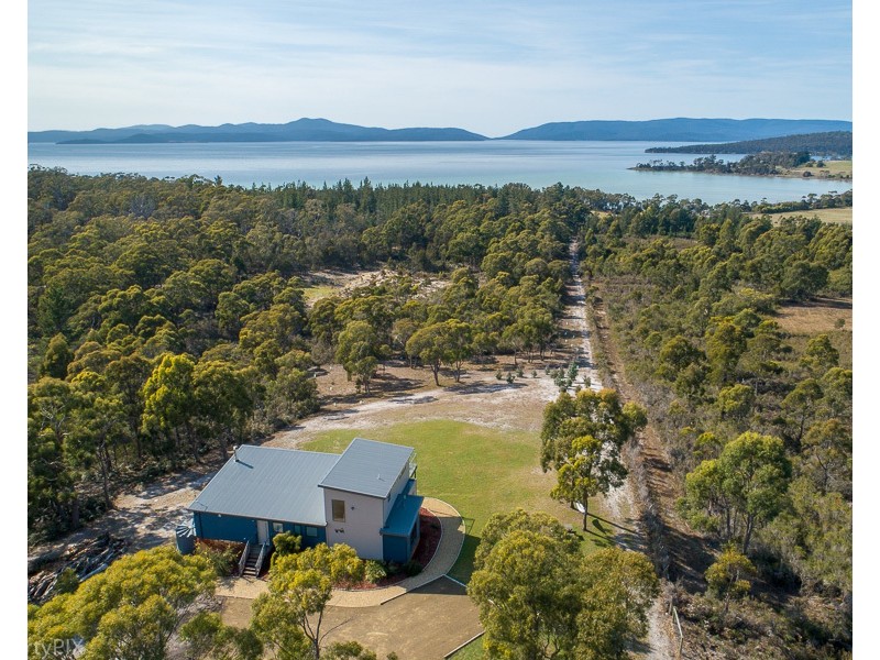 75 Gwandalan Road, Saltwater River TAS 7186