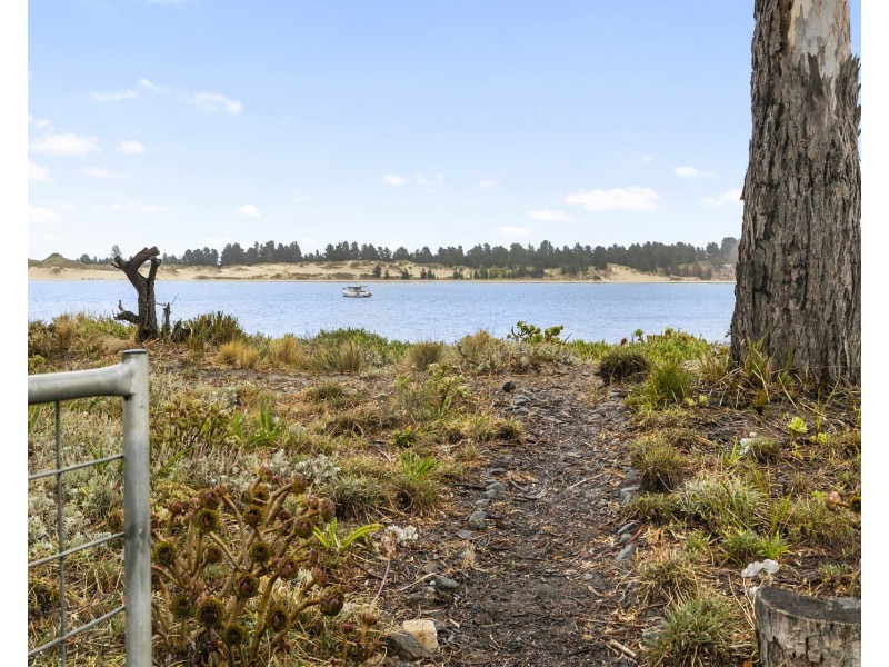 239 Lewisham Scenic Drive, Lewisham TAS 7173