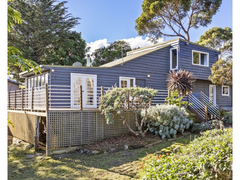 3 Leenaa Street, Carlton TAS 7173