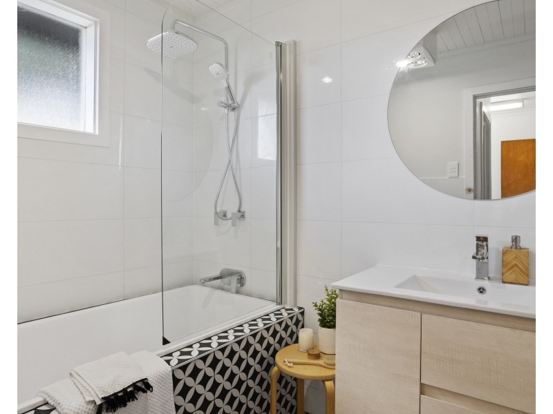 3 Leenaa Street, Carlton TAS 7173