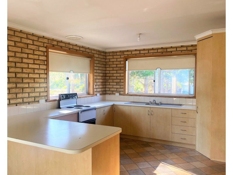 18 Neagarra Street, Dodges Ferry TAS 7173