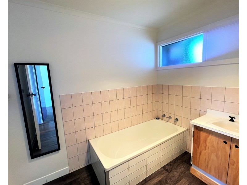 28 Third Avenue, Midway Point TAS 7171