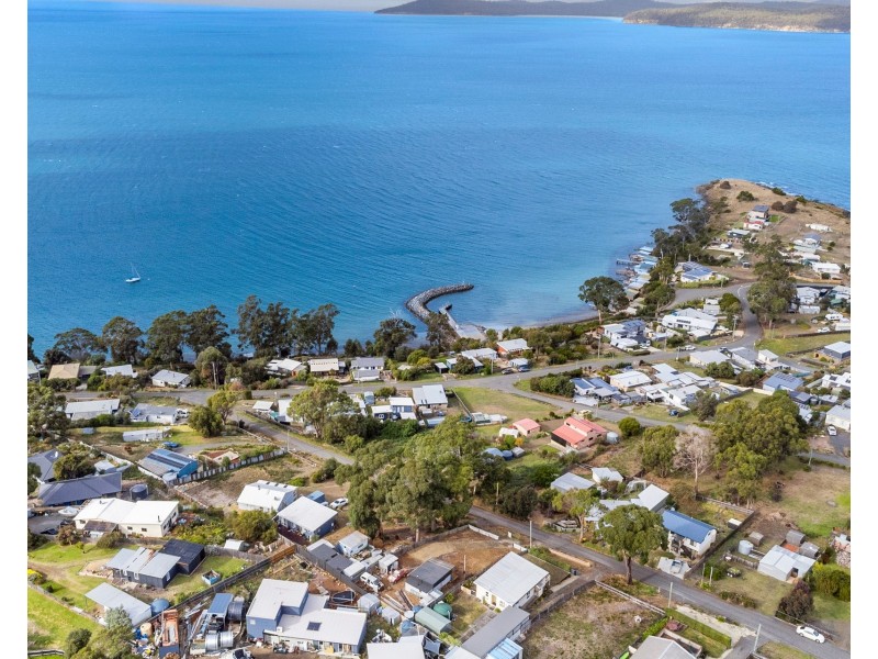 13 Broom Street, Primrose Sands TAS 7173