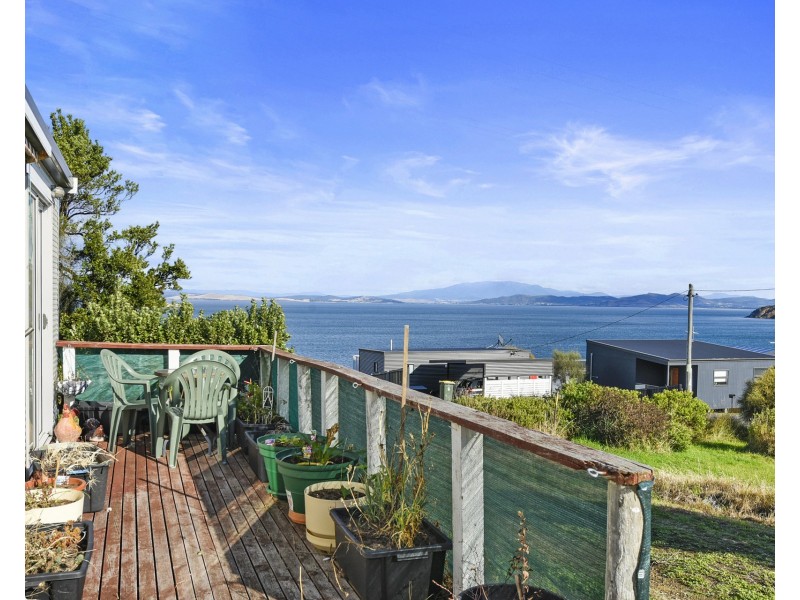 70 Grevillea Street, Primrose Sands TAS 7173