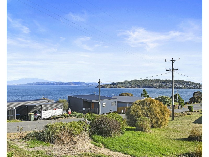70 Grevillea Street, Primrose Sands TAS 7173