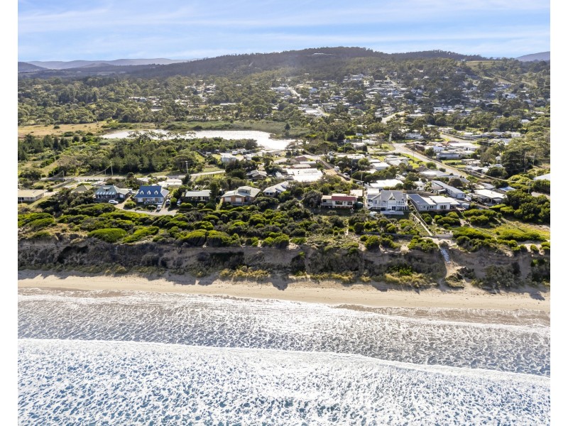 9 Ocean Grove, Carlton TAS 7173