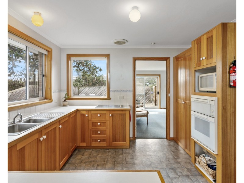 9 Ocean Grove, Carlton TAS 7173