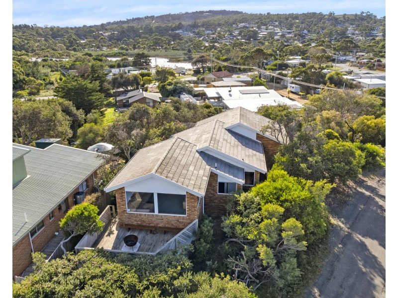 9 Ocean Grove, Carlton TAS 7173