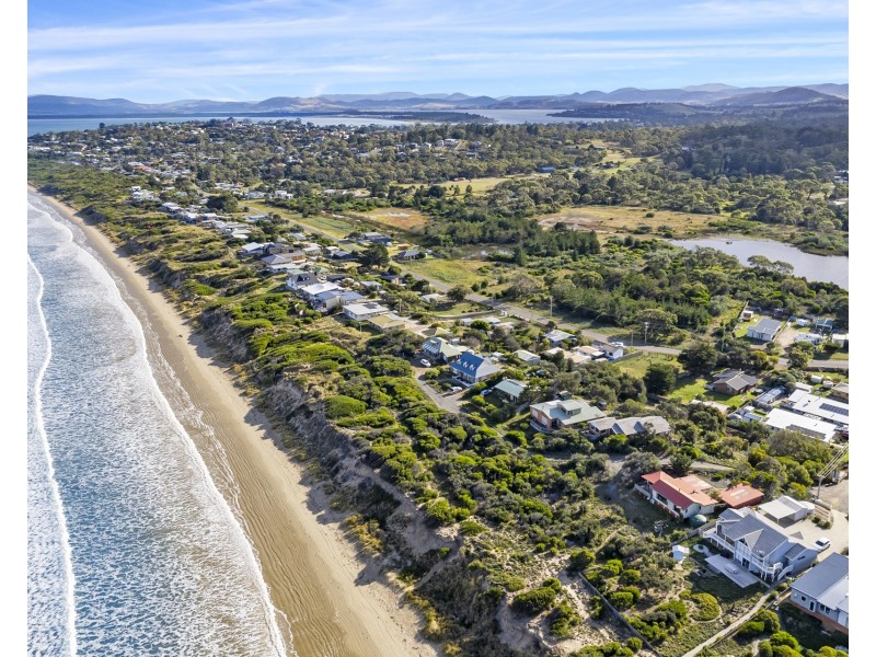 9 Ocean Grove, Carlton TAS 7173