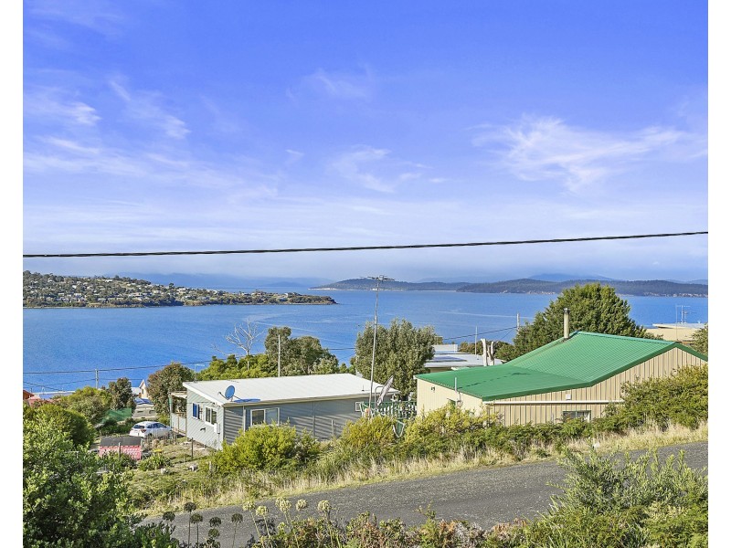 1 Harrier Street, Primrose Sands TAS 7173