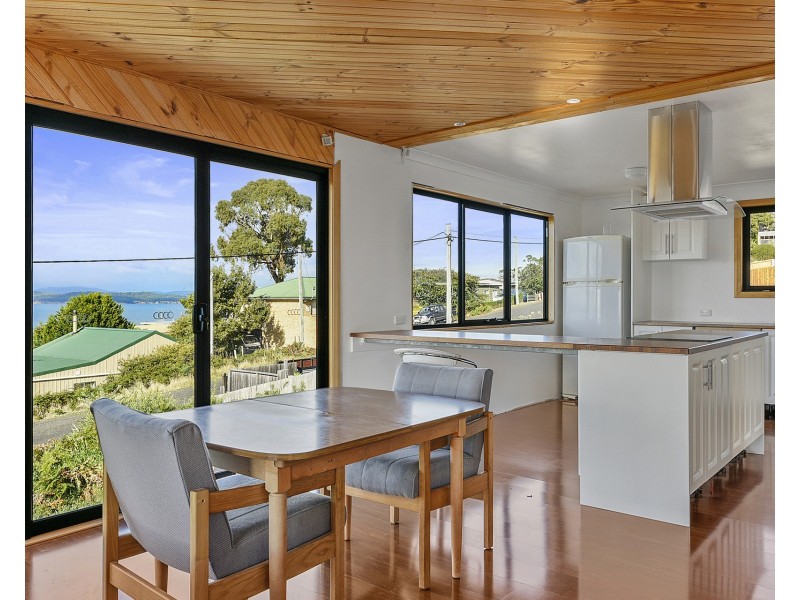 1 Harrier Street, Primrose Sands TAS 7173