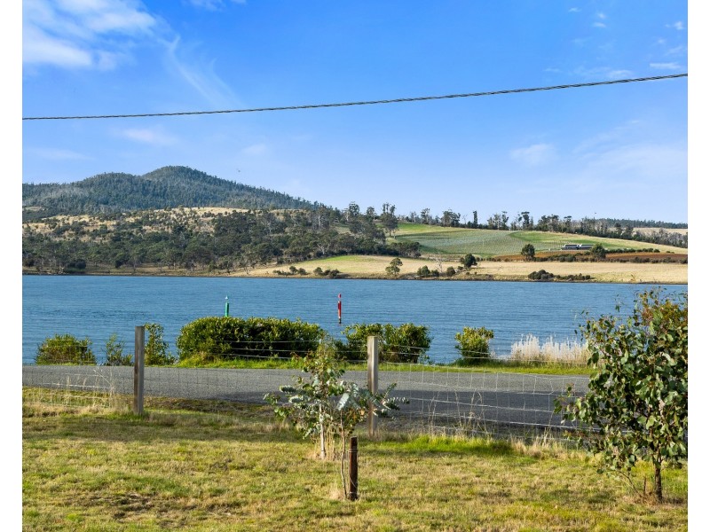 20 Dunalley Esplanade, Dunalley TAS 7177