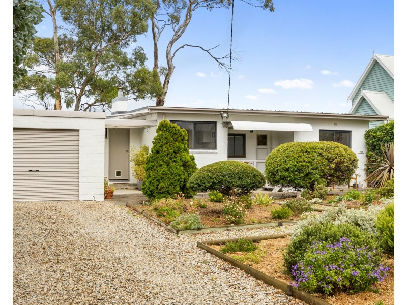 239 Lewisham Scenic Drive, Lewisham TAS 7173
