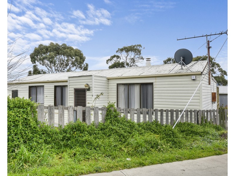 9 Jetty Road, Dodges Ferry TAS 7173
