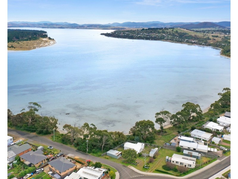 9 Jetty Road, Dodges Ferry TAS 7173