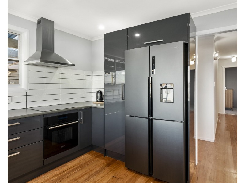 6 Longs Road, Boomer Bay TAS 7177