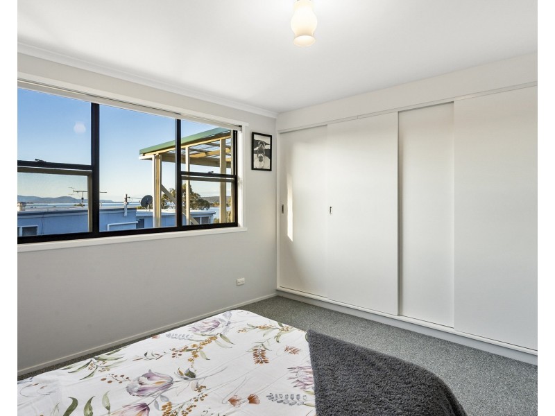 6 Longs Road, Boomer Bay TAS 7177