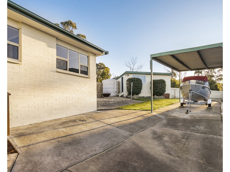6 Longs Road, Boomer Bay TAS 7177