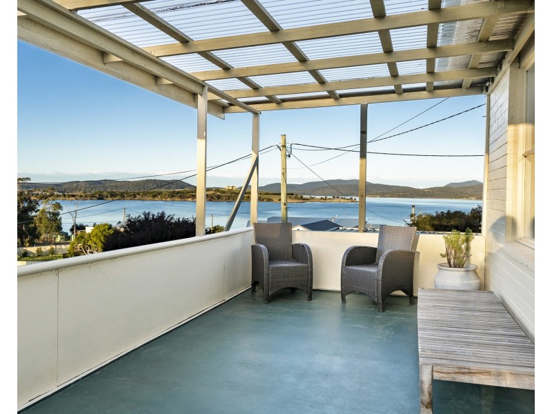 6 Longs Road, Boomer Bay TAS 7177
