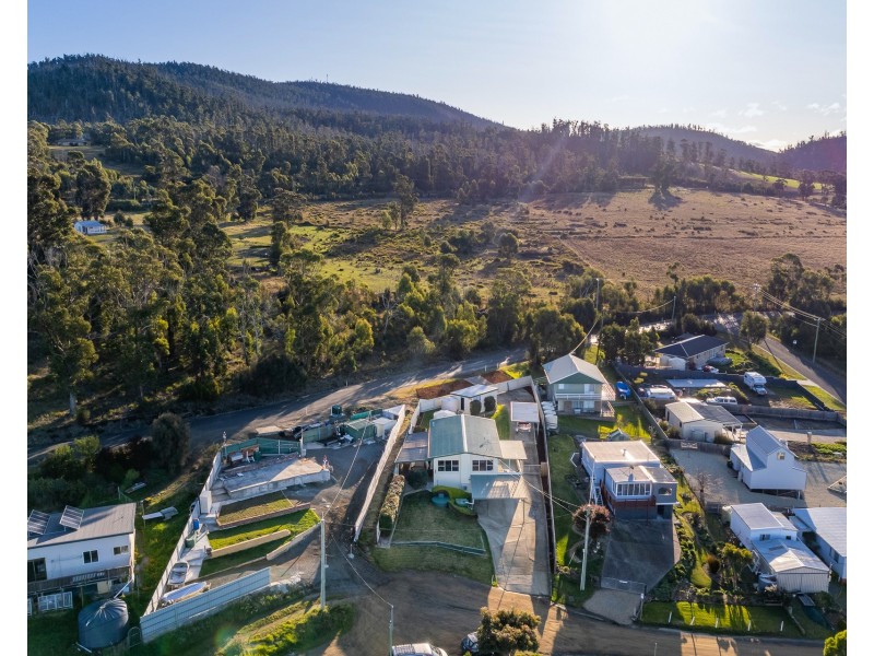 6 Longs Road, Boomer Bay TAS 7177