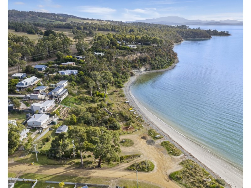 17 Sloping Main Drive, Sloping Main TAS 7186