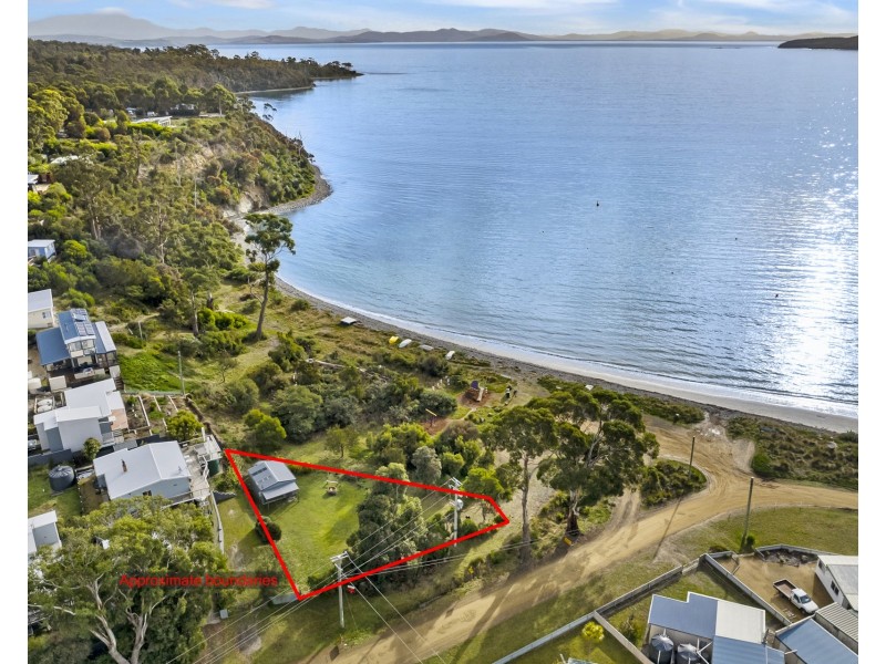 17 Sloping Main Drive, Sloping Main TAS 7186