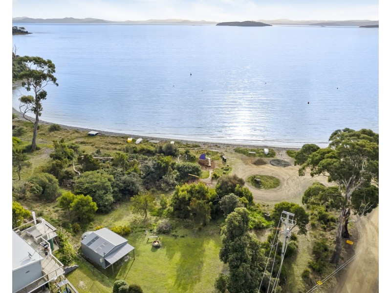 17 Sloping Main Drive, Sloping Main TAS 7186