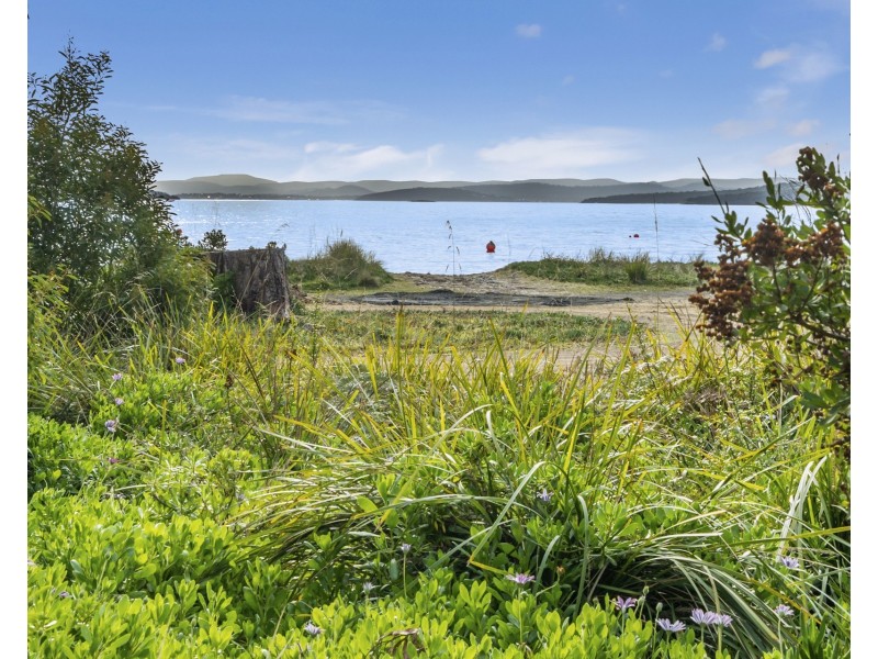 17 Sloping Main Drive, Sloping Main TAS 7186