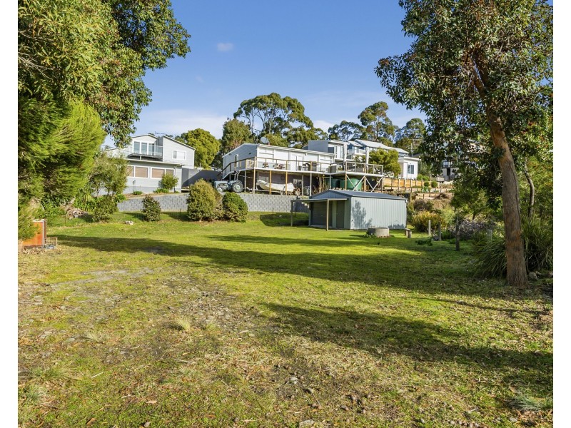 17 Sloping Main Drive, Sloping Main TAS 7186