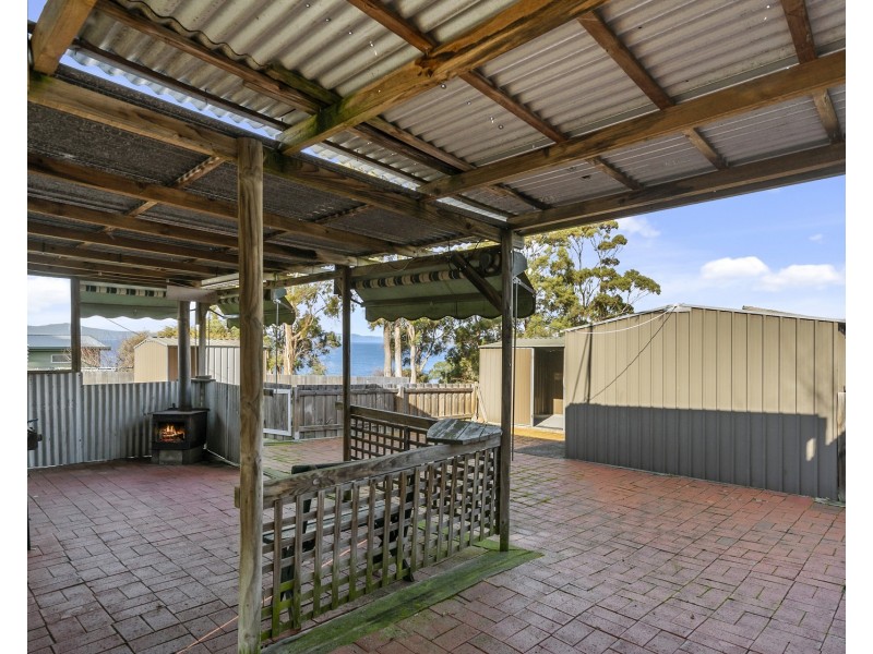 14 Broom Street, Primrose Sands TAS 7173