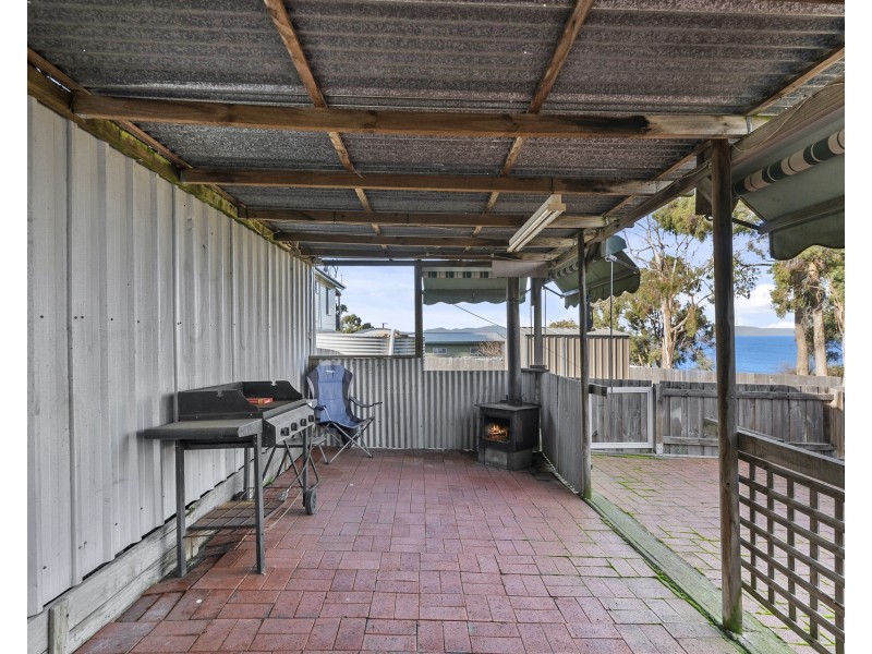 14 Broom Street, Primrose Sands TAS 7173