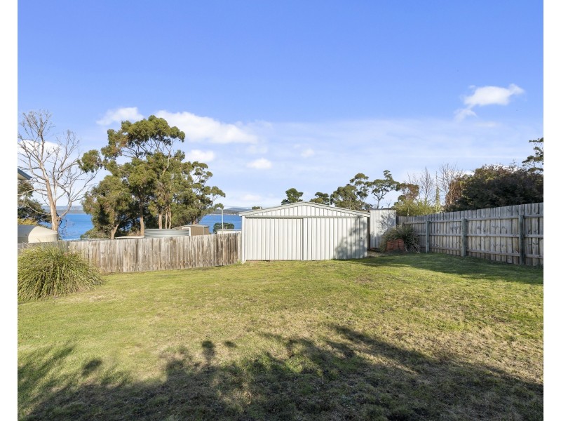 14 Broom Street, Primrose Sands TAS 7173