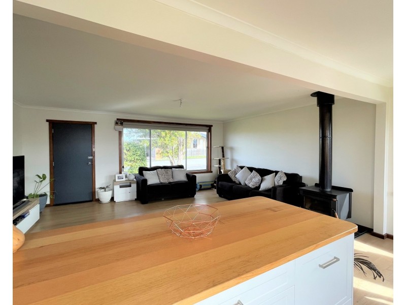 25 Hoffman Street, Midway Point TAS 7171