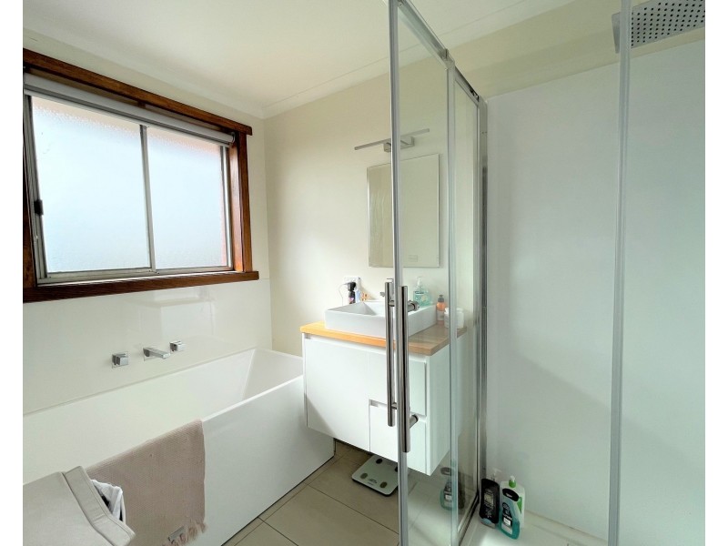 25 Hoffman Street, Midway Point TAS 7171