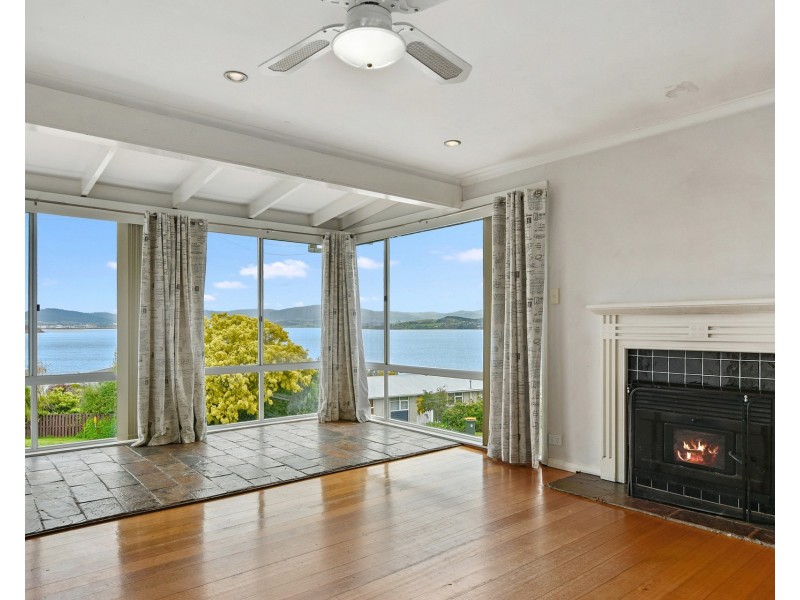 15 Brady Street, Midway Point TAS 7171