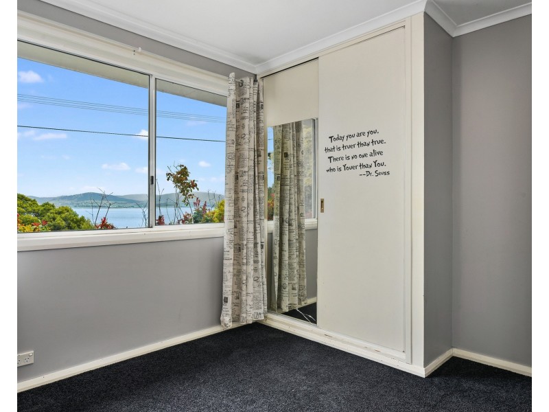 15 Brady Street, Midway Point TAS 7171