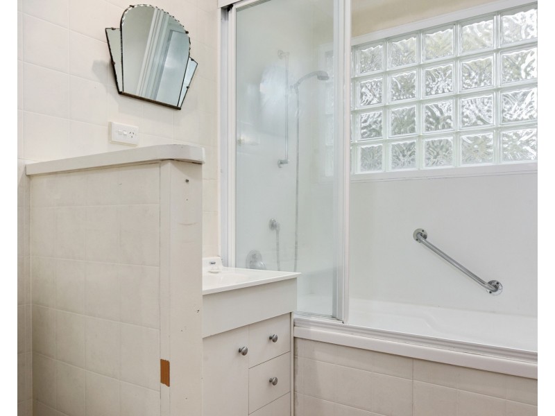 15 Brady Street, Midway Point TAS 7171