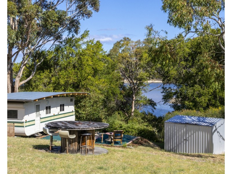 8 Erle West Street, Carlton River TAS 7173