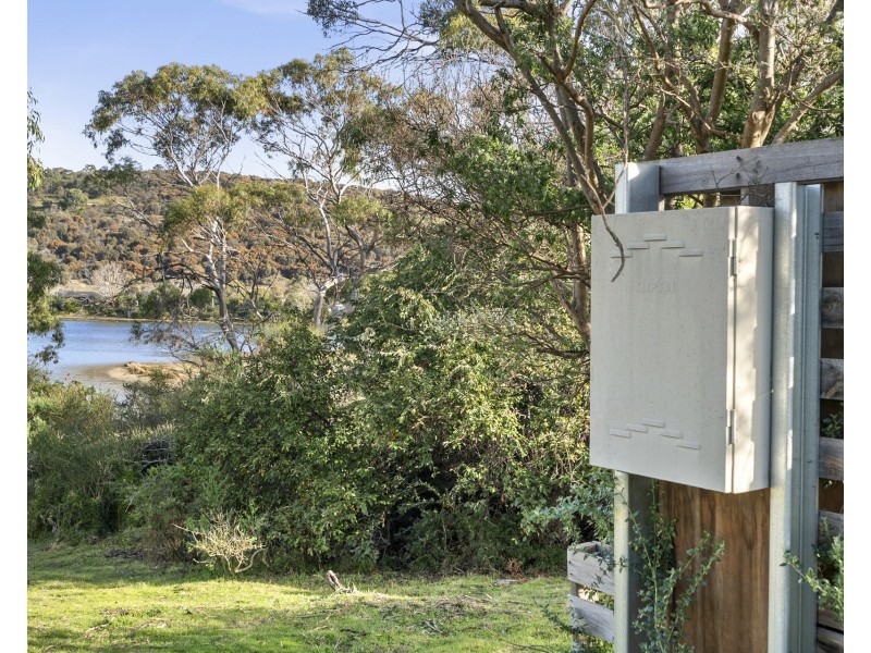 8 Erle West Street, Carlton River TAS 7173